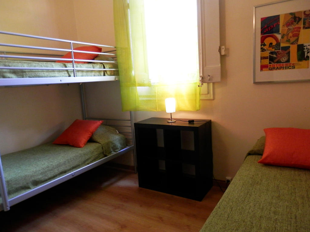 Barcelona Central Garden Hostal חדר תמונה