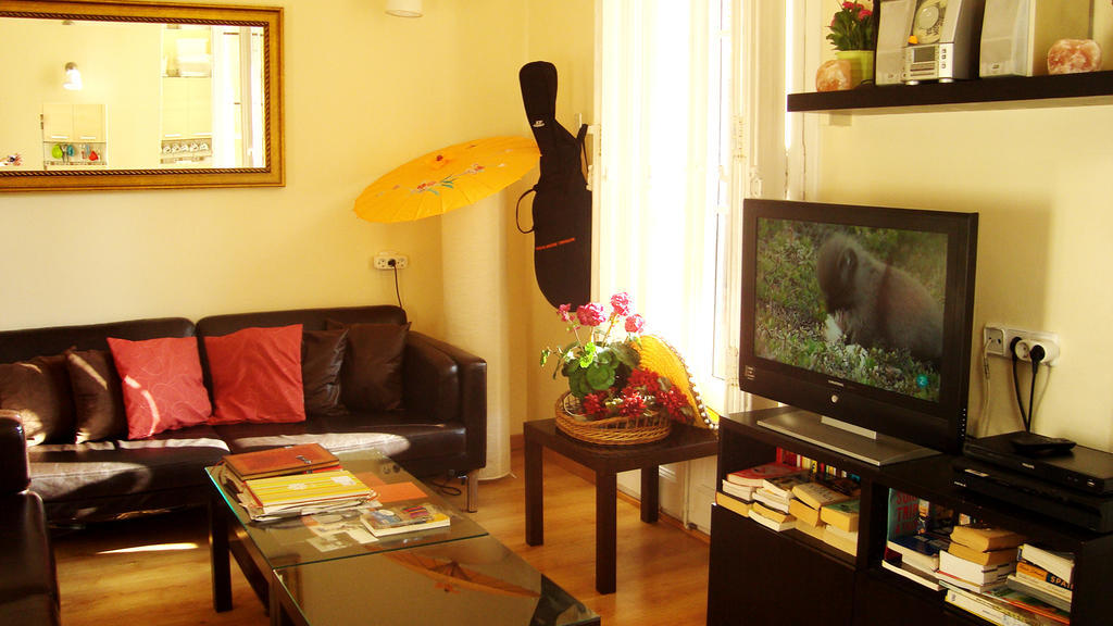 Barcelona Central Garden Hostal מראה חיצוני תמונה