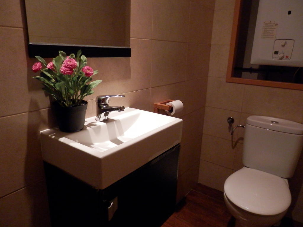 Barcelona Central Garden Hostal מראה חיצוני תמונה