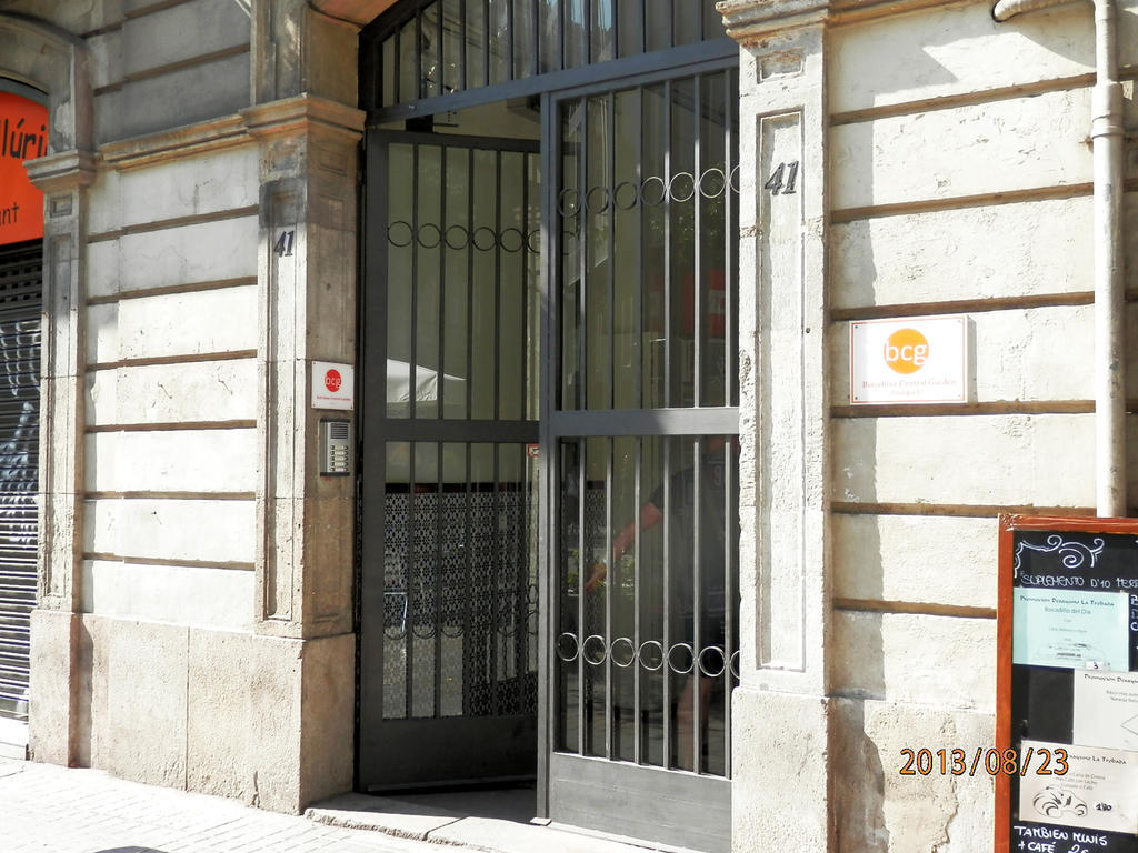 Barcelona Central Garden Hostal מראה חיצוני תמונה
