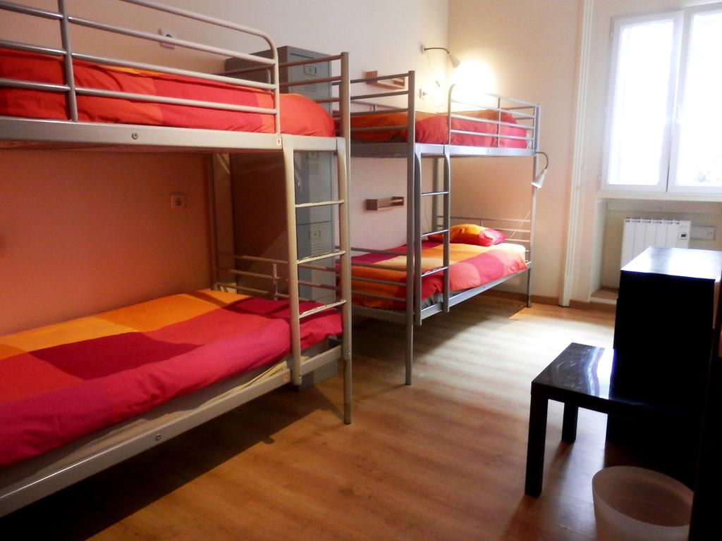 Barcelona Central Garden Hostal חדר תמונה