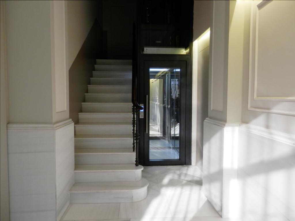 Barcelona Central Garden Hostal מראה חיצוני תמונה
