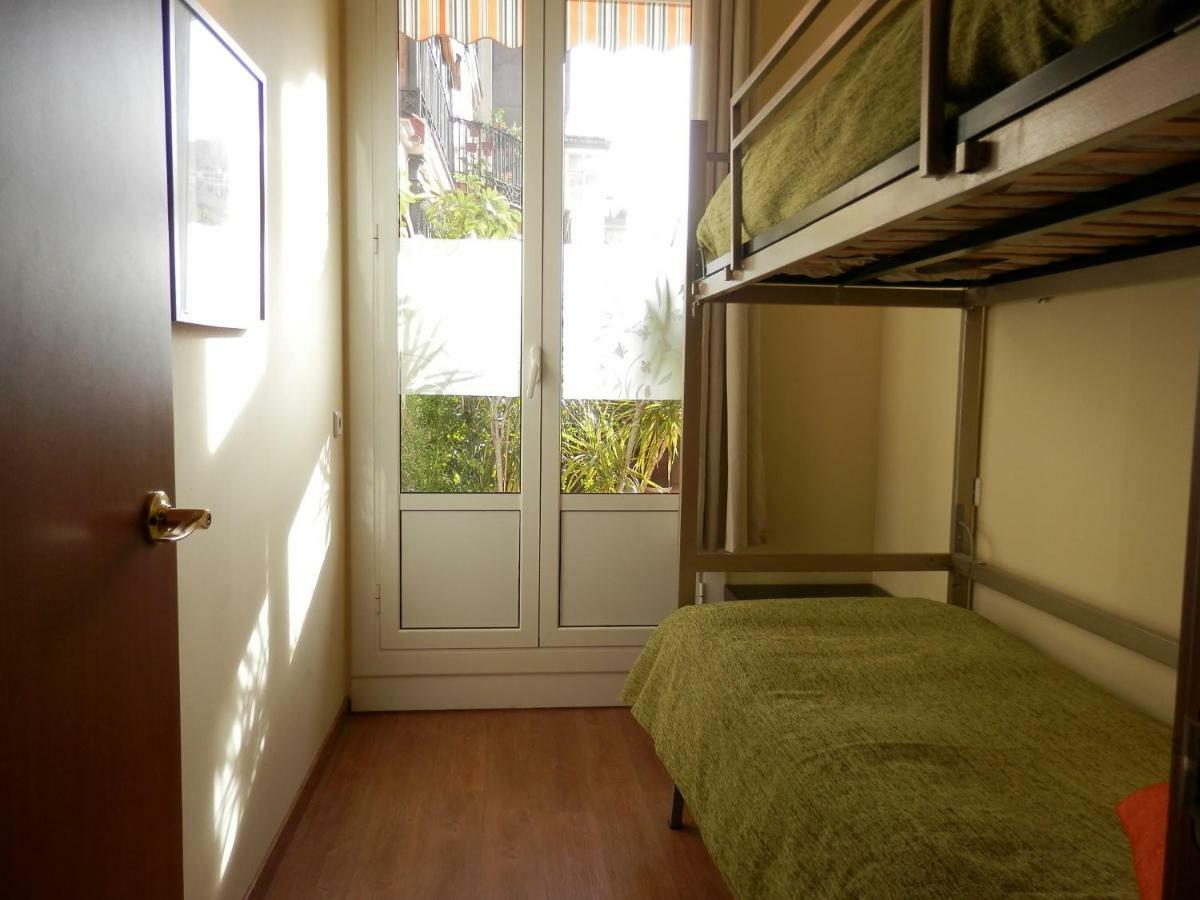 Barcelona Central Garden Hostal מראה חיצוני תמונה